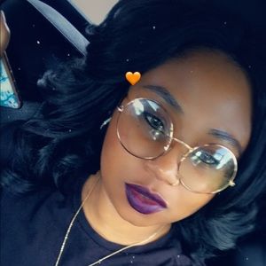 Meet your Posher, Ariel